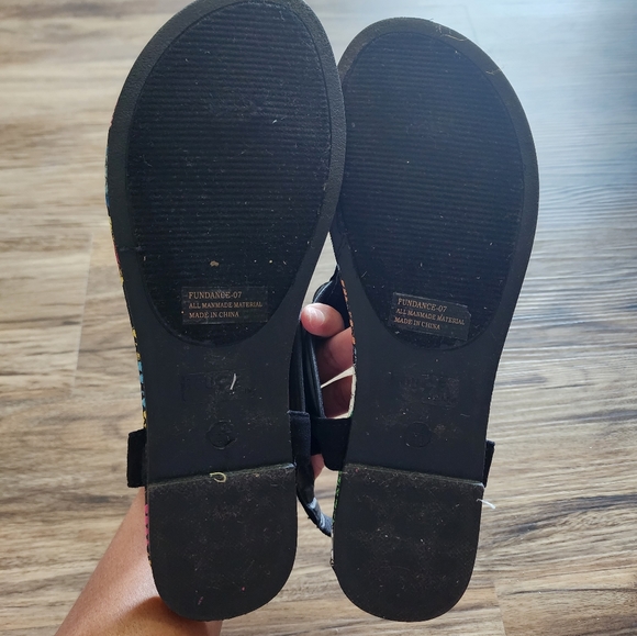 Sandals - Picture 6 of 6